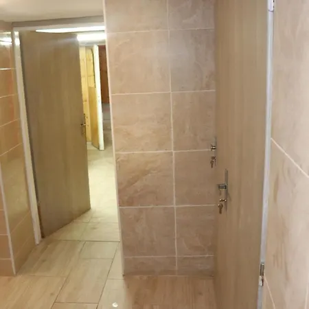 U Nádraží 3*