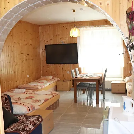 U Nadrazi Hotel 3*