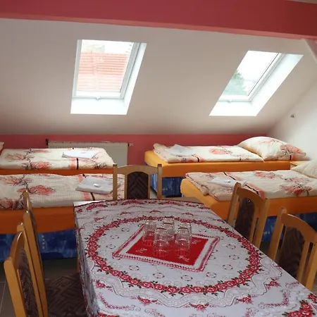 U Nadrazi Hotel