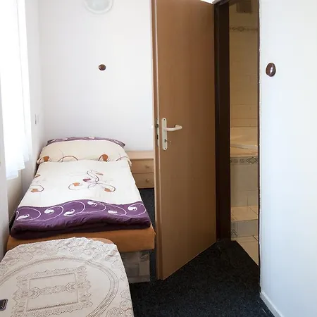 U Nadrazi Hotel