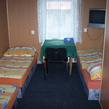 U Nadrazi Lanzhot