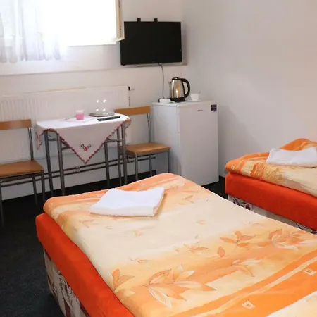 U Nádraží 3*