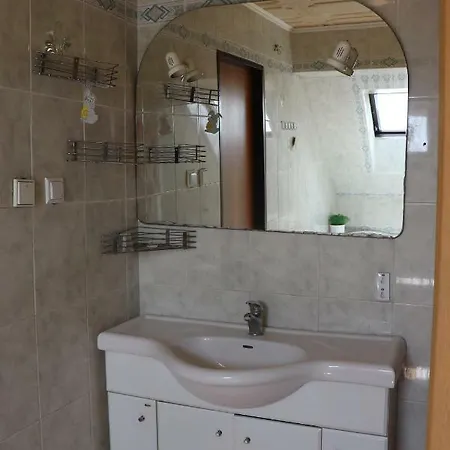 U Nádraží 3*