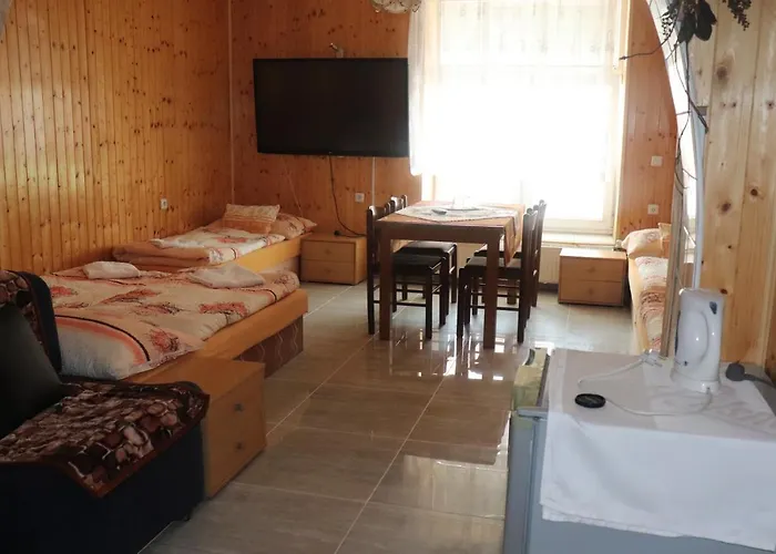 U Nadrazi Hotel