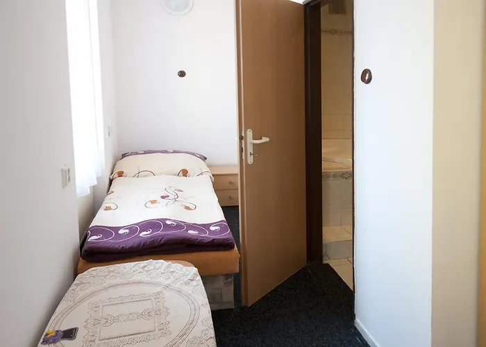 U Nadrazi Hotel